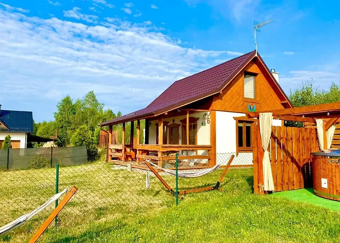 Domki Eden Z Ksiezycowego Drewna Z Balia Z Jakuzzi, Sauna